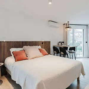  Aparthotel Neostelia